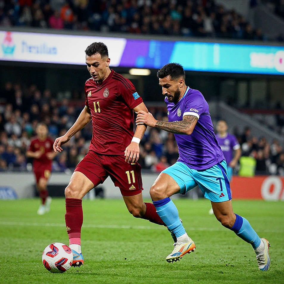 Kees Smit và AZ Alkmaar: Khi 'Từ chối' Real Madrid Chỉ Là Sản Phẩm Của Cấu Trúc Hợp Đồng