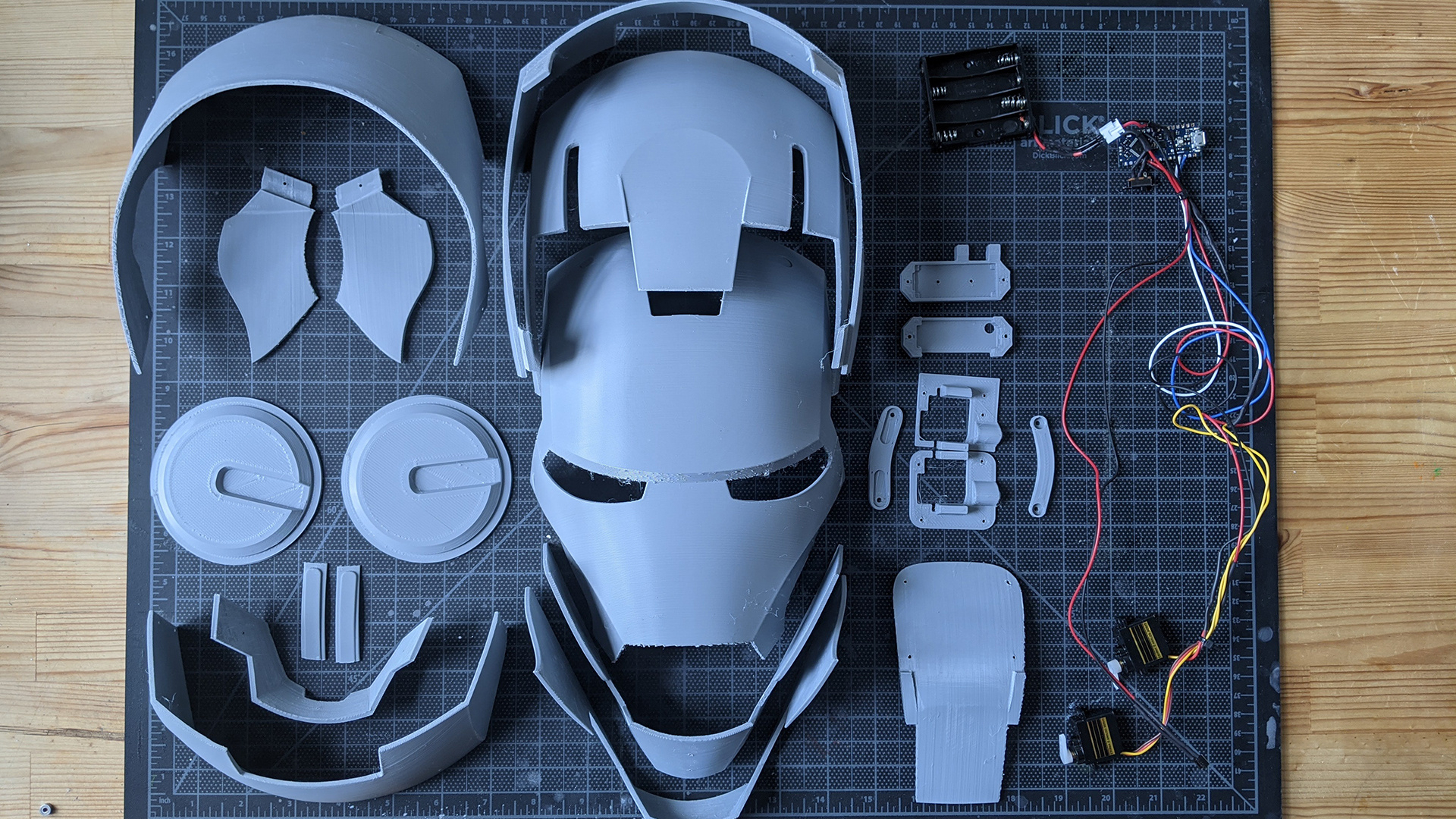 👨 Iron Man Helmet, Articulated, Wearable・Free 3D File For ・Cults for Free Printable Ironman Mask